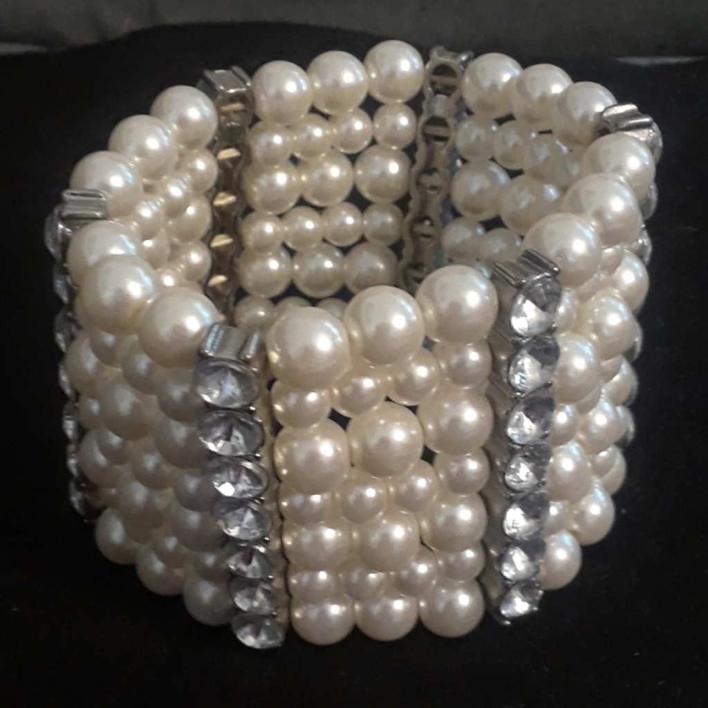 Bracelet Pearl And Rhinestones 10$